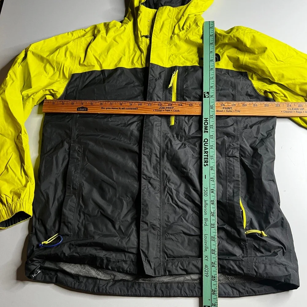 The North Face DryVent Rain Jacket Mens Medium Yellow Grey Hooded Shell SC415526